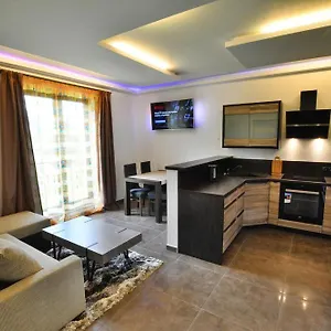 17 Apartment